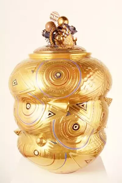 RALPH BACERRA POTTERY: - PHOTO COURTESY OF JO LAURIA