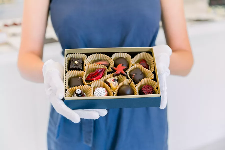 DIY LUXURY From Tequila Coffee Truffles to Cabernet Sea Salt Caramels, Sheila Kearns' innovative, luxury chocolates make chocolate tasting an extraordinary experience, especially when you design your own box. - PHOTOS COURTESY OF KELLEY WILLIAMS PHOTOGRAPHY