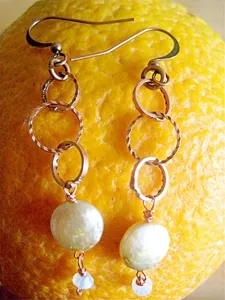 COCOABEADDESIGNS : Coin pearl and crystal dangle earrings, $25 - PHOTO COURTESY OF COCOABEADDESIGNS