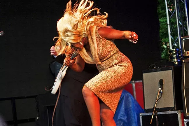 KILLIN’ FLOOR : The SLO Blues Society hosts the amazing Café R&B on Sept. 24 at the SLO Vets Hall. - PHOTO COURTESY OF CAFÉ R&B