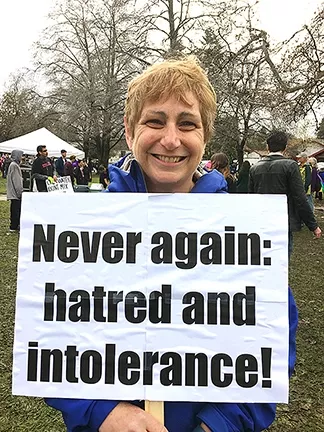 Lisa Simon