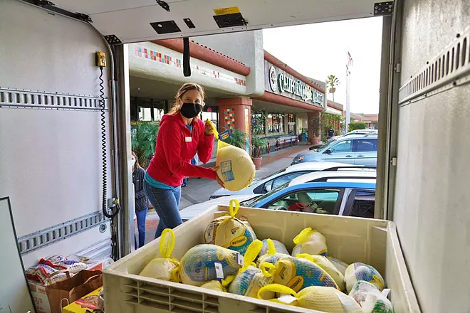 SLO Food Bank hands out record number of turkeys ahead of Thanksgiving - Vimarsana News