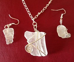 Learn how to wire wrap sea glass. - Uploaded by Joan Martin Fee
