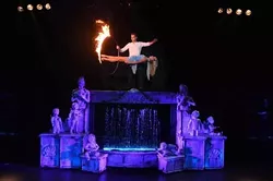 fire-hoop-live-2014-rob-lake.jpg