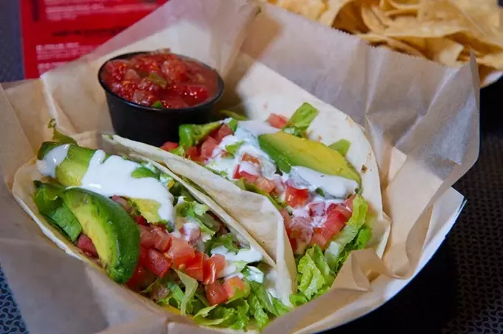 Tacos supreme with tortilla chips (Shannon Cornman)
