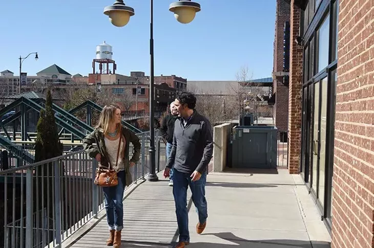 Bricktown-people_1906mh.jpg