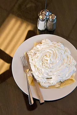 Creperie Strawberries Newtella crepe 99mh