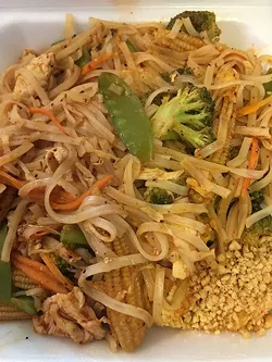 Green pad thai | Photo Jacob Threadgill