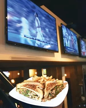 pub_w_7704mh_1_.jpg