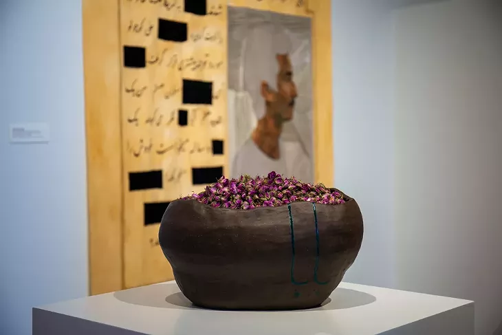 Baba/Father, 2022. Stoneware with dried rose petals by Ghazal Ghazi. - BERLIN GREEN