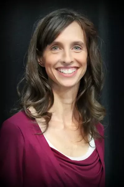 Erin-Buck-headshot.jpg