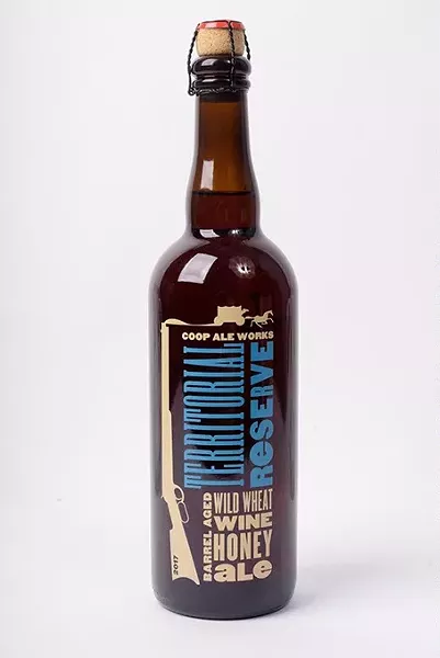 Coop Barrel Aged Wild Wheat Honey Ale for Fall Brew Review 2017. - GARETT FISBECK
