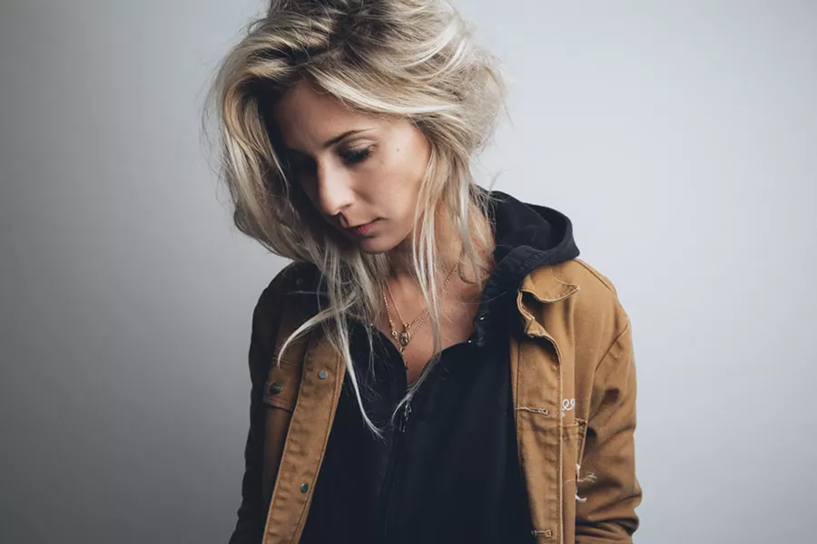 BULLY - ALYSSE GAFKJEN