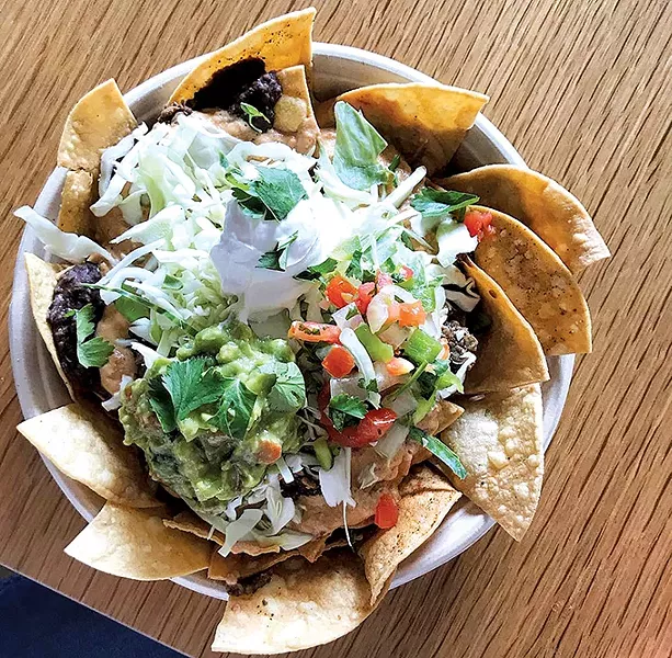 loaded_bowl_nachos_1_.jpg