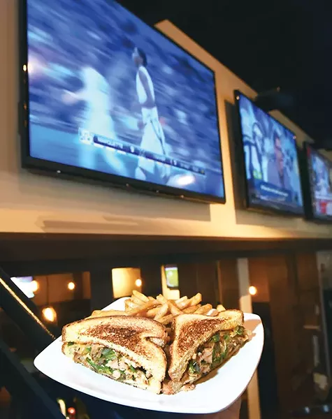 pub_w_7704mh_1_.jpg