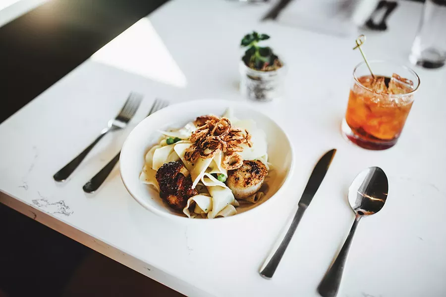 Pan-seared scallops with Della Terra pappardelle - ALEXA ACE