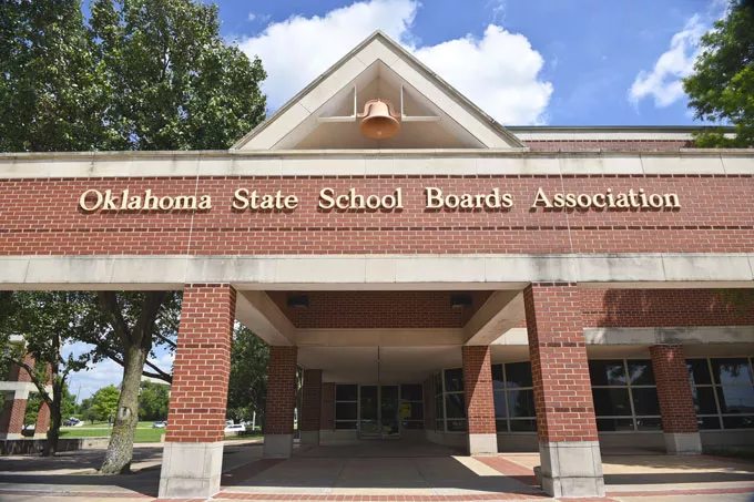 School-Board-Assoc-building_5149mhweb.jpg