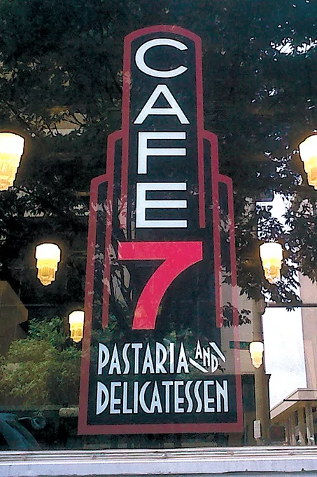 Cafe-7_downtown-1215mh-1.jpg