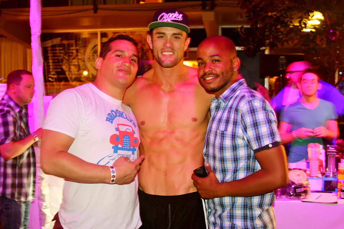 Gay night clubs in stockton california