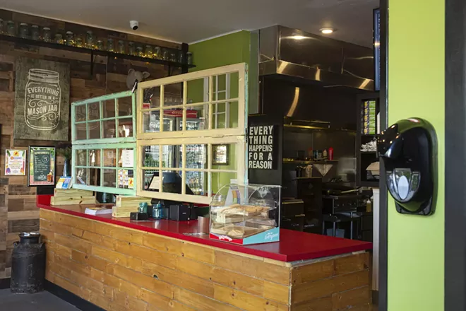 Mason Jar Provisions, next door to Burton's Thornton Park - PHOTO BY ROB BARTLETT