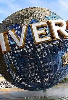 Universal to hire 2,500 new employees, bumps hourly pay to $10