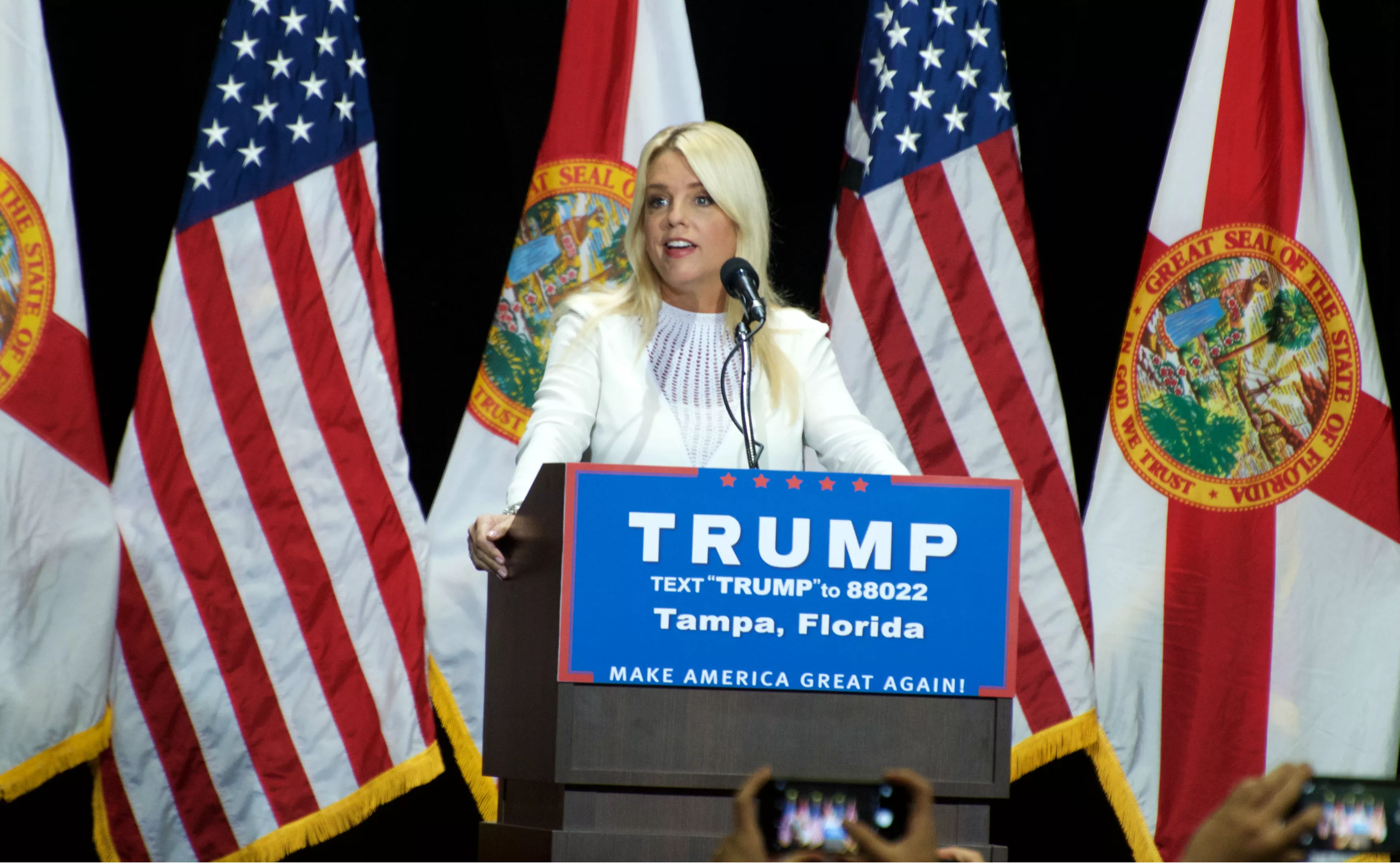 Bloomberg Florida Ag Pam Bondi Expected To Have Job In Trump S