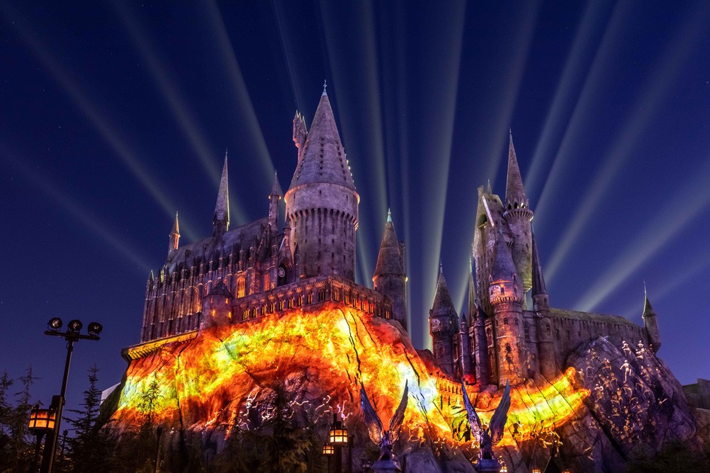 Dark Arts At Hogwarts Castle Projection Mapping Debuts At Universal Orlando Blogs