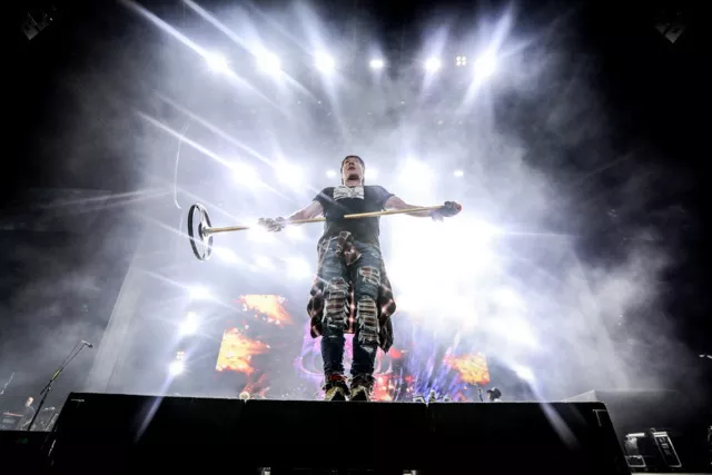 Guns N Roses Postpones Summer Stadium Show In Central Florida Due