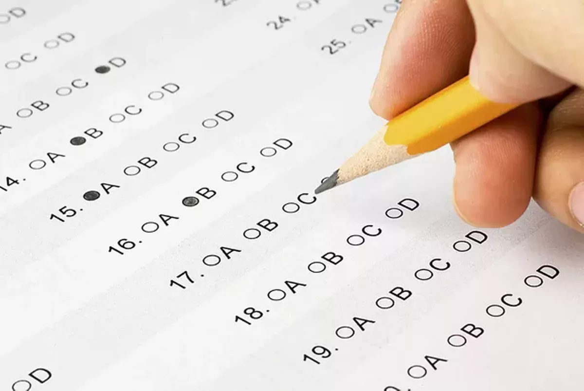Florida waives standardized test score consequences for second straight school year - Vimarsana News