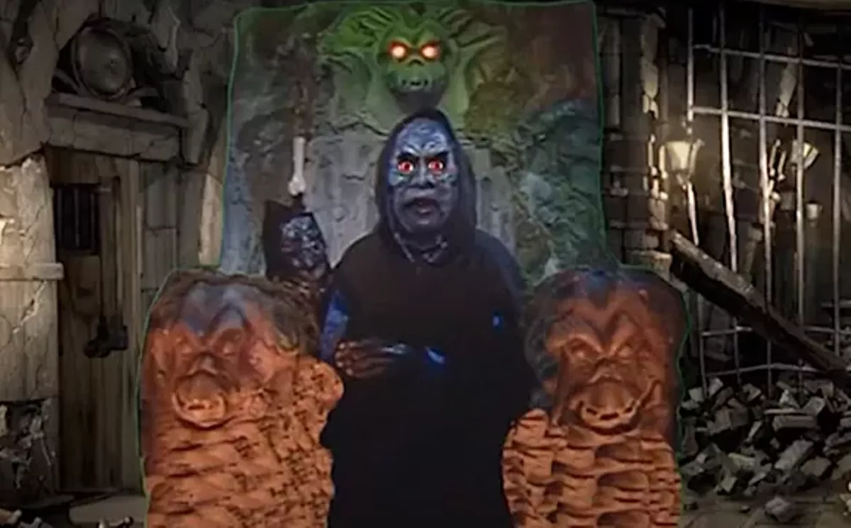 Remembering circa-'90s TV horror host the GraveMaster, briefly Orlando's answer to Elvira - Vimarsana News