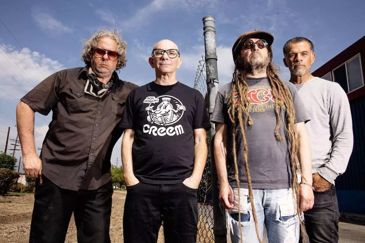Legendary Circle Jerks vocalist Keith Morris hasn't mellowed a bit as he celebrates 40 years of 'Group Sex' on stage | Music Stories & Interviews | Orlando - Vimarsana News