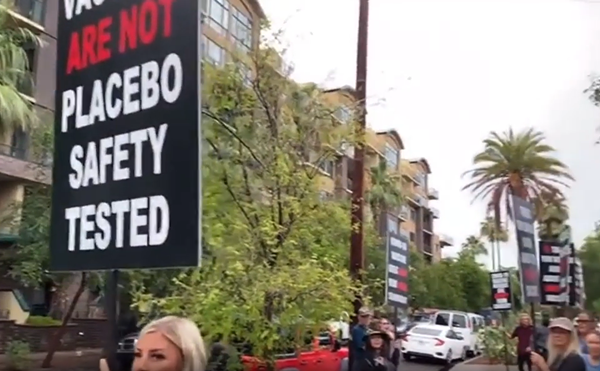 Protesters Target a Phoenix Restaurant That Asks Diners for Proof of Vaccination