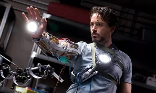 Shop geek: Robert Downey Jr. gets a new hobby.