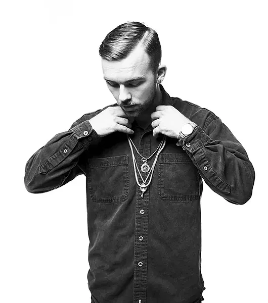 Sonreal plays at the smiling moose south side