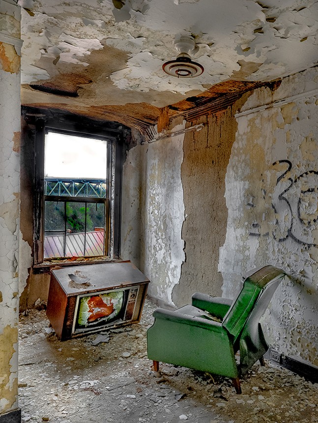 Abandoned Western Pennsylvania’s photographs capture beauty that has withered into nothing