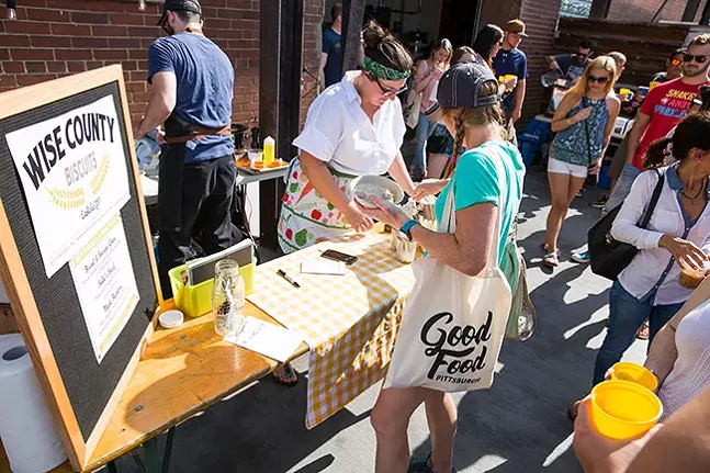 Brunch fest - PHOTO: MITCHELL STRAUB PHOTOGRAPHY