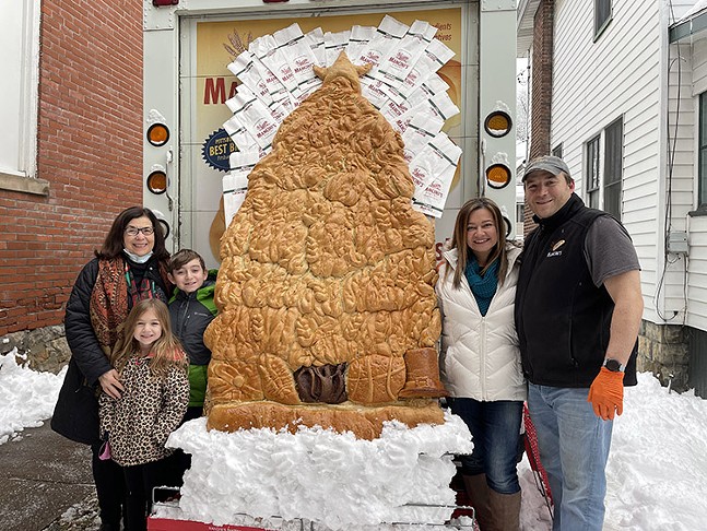 Fig & Ash launches pay-it-forward program, a Christmas tree made out of bread, and more Pittsburgh food news (2)