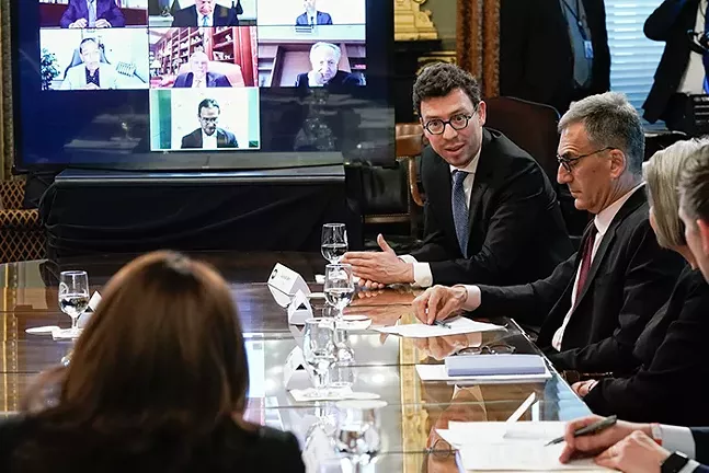 Duolingo founder Luis von Ahn speaking with Vice President Kamala Harris - PHOTO: COURTESY OF WHITE HOUSE