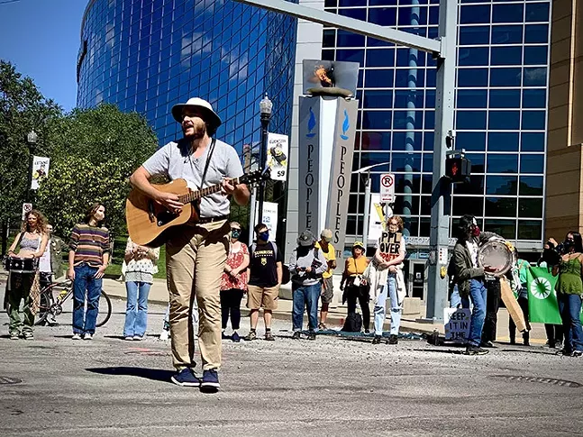 Edwin Everhart leads the crowd in three songs in front of PPG Paints Arena - CP PHOTO: KIMBERLY ROONEY