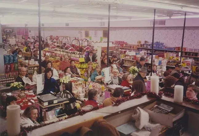 Customers at McGinnis Sisters - IMAGE: COURTESY OF THE DETRE LIBRARY & ARCHIVES AT THE HEINZ HISTORY CENTER