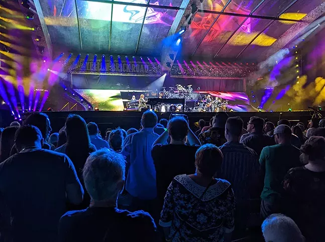 Concert review: Elton John says "Goodbye" at PNC Park