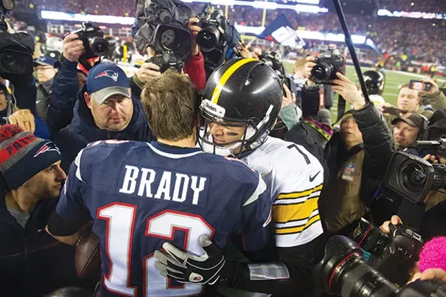 Ben Roethlisberger congratulates Tom Brady after the Steelers AFC Championship loss to the New England Patriots in January. - CP PHOTO BY VINCENT PUGLIESE