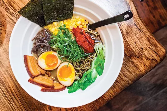 Yuzu Kitchen Offering Japanese Fare Sets Up Downtown Restaurant Reviews Pittsburgh Pittsburgh City Paper