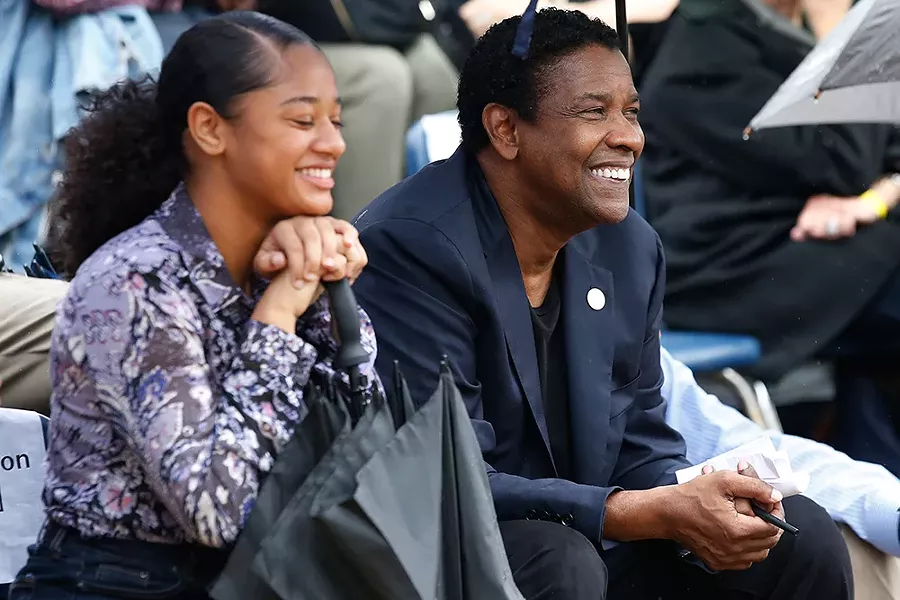 CAPA student Jamaica Johnson and Denzel Washington - CP PHOTO: JARED WICKERHAM