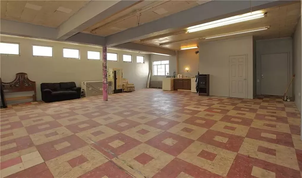 Inside 222 Ormsby - PHOTO: DAVID ISSOD