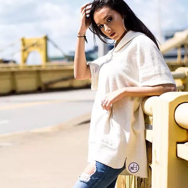 planetHEMP’s cap-sleeve hoodie - PAUL NOVELLI