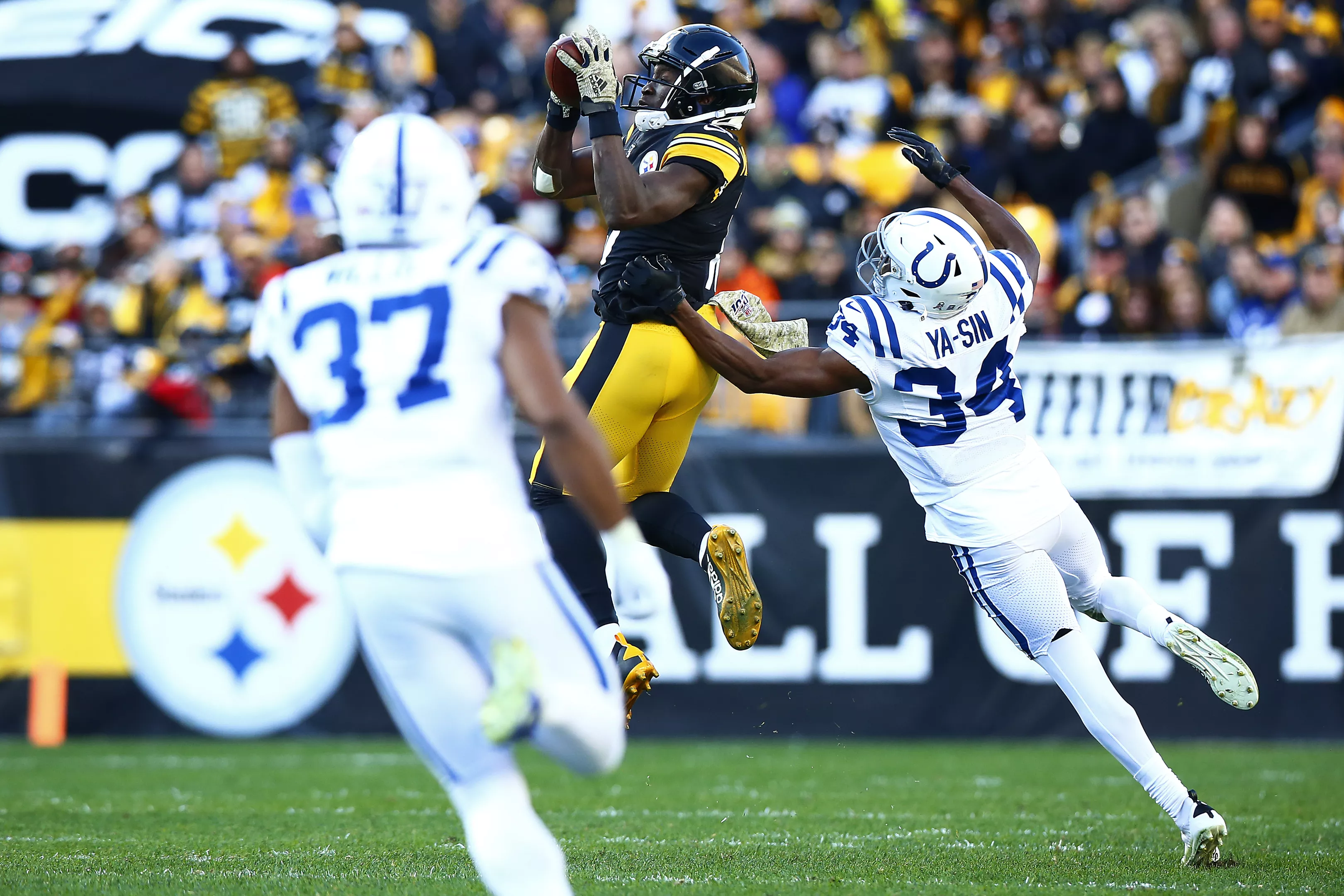 pylon pics: steelers win puts team back in contention