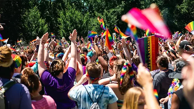 In Pittsburgh begins the Month of Honor, attracting thousands of people