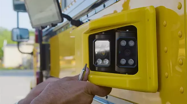 Pittsburgh Public employs AI system to lower bus passing violations - Vimarsana News