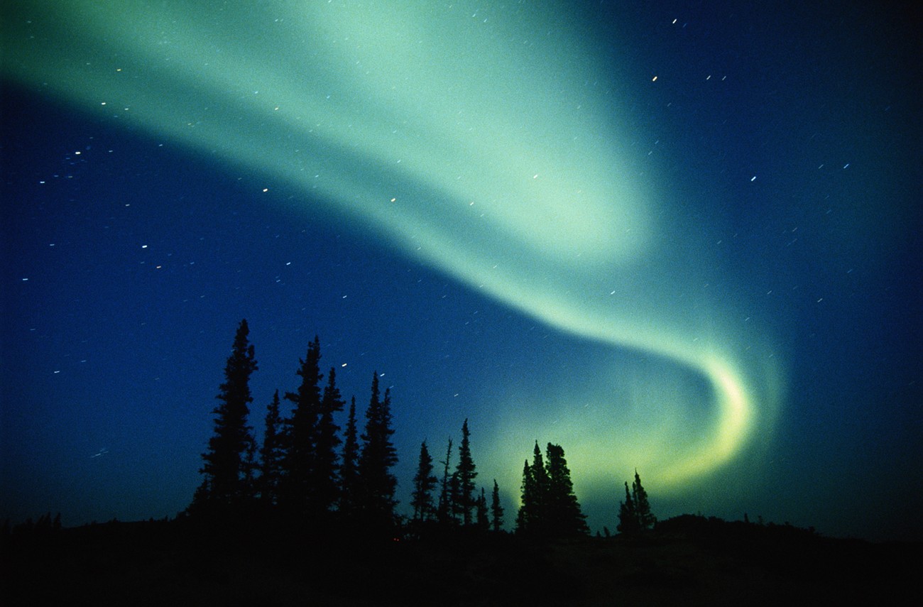 Good Morning, News: Lawmakers Call for NW Natural Investigation, Kids-For-Cash Scandal, and Northern Lights in Oregon - Vimarsana News